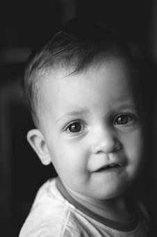 舉個具體例子哈,函數章節開頭居然用奶茶店...