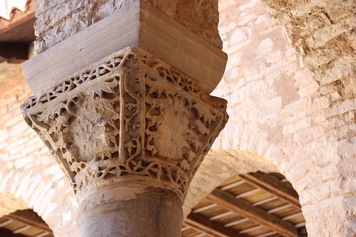 本科學費高 春考淪為冷門專業擴招平臺