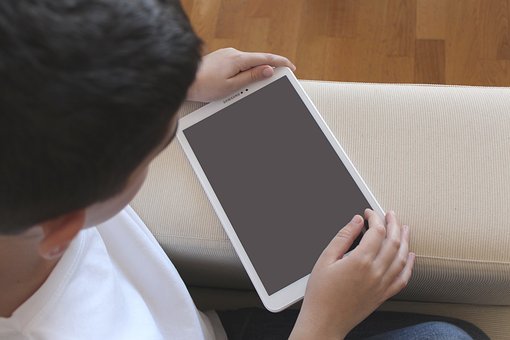 14歲女孩叛逆期談戀愛怎么辦