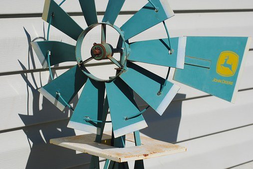 珠江三角洲與港澳地區的合作以“前店后廠...