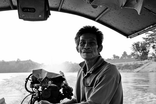 ǅ^(q)2011-2012W(xu)ȵһW(xu)ڸĩԇ}