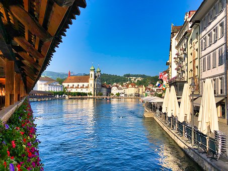 七八歲的孩子叛逆該如何管教