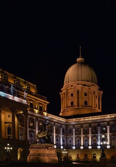 調查發現47%大學畢業生選擇私企外企就業