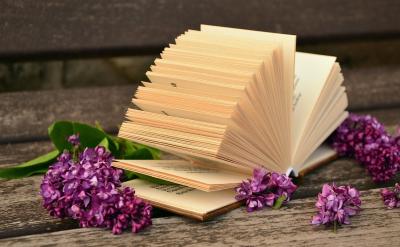 2.學(xué)習(xí)的意義:提高和改變自己。