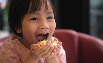 �e�O���ӌW(xu��)У�M���ĸ��(xi��ng)���(d��ng)��һ�W(xu��)�ځ�(l��i)����...