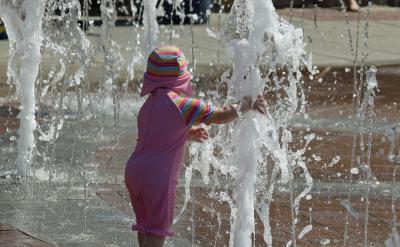 英語是一門語言,三天不練手生,所以每天做...