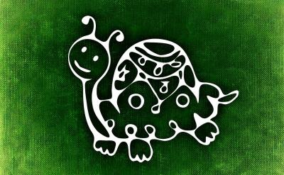 關(guān)注女孩子的心理健康,及時發(fā)現(xiàn)并幫助解決心理問題