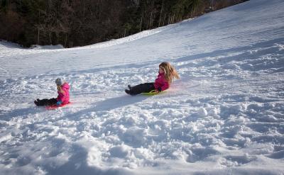 襪套今年找了小苗苗款的,很清新。我甚至買...
