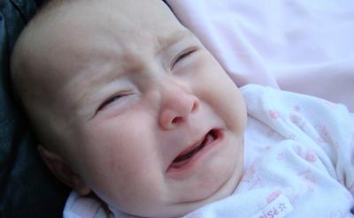 當孩子看到父母在面對困難時仍然保持樂觀,...