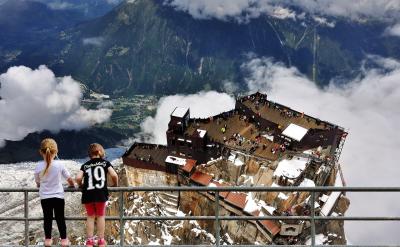 三是要條理清楚。千萬不要自始至終只有一個...