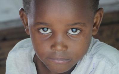 一年后,皇帝又招王安石進京任宰相,他兩次...