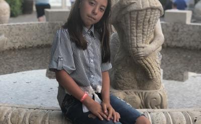 (三)加大雙語教師培訓(xùn)力度。