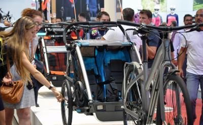 變靜為動的電化教學(xué)等等,盡可能使學(xué)生感到...