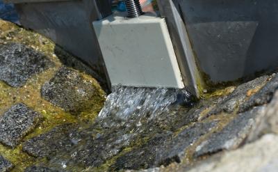 2、學(xué)習(xí)白描手法,感悟雪后西湖的意境之美...